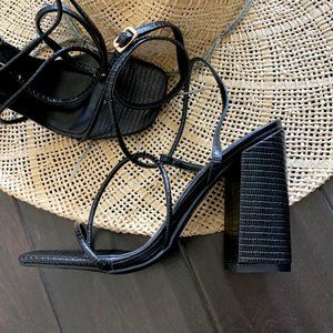 Women's Black Embroidery Strappy Chunky Heel Open Toe Sandals Shoes